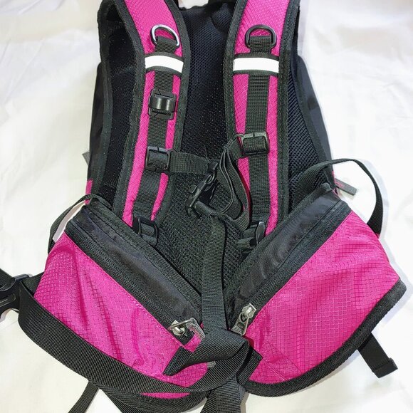 Hydration Pack Hiking Water Backpack - Miracol Insulated Water Bag - Picture 6 of 7